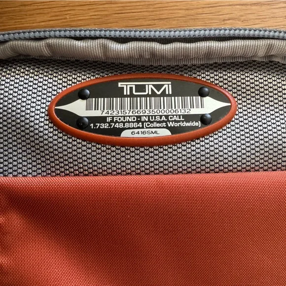 TUMI Race Crossbody Travel Bag Gray & Orange Nylon Compact Shoulder Bag - Picture 9 of 9